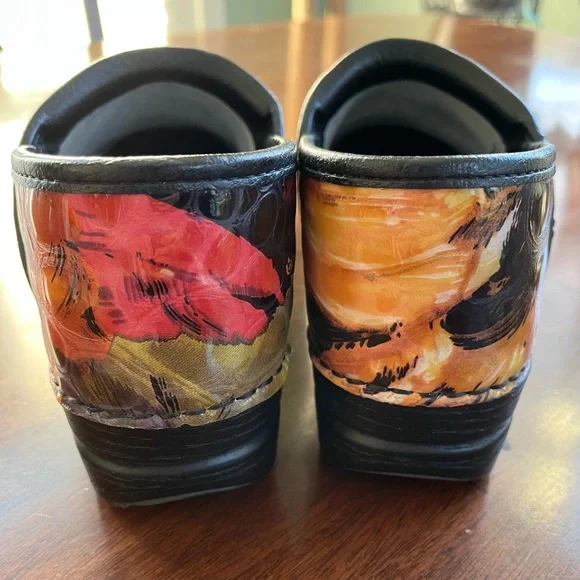 Dansko EU 41 (Women's 10-10.5) sunflower clogs - Picture 5 of 14